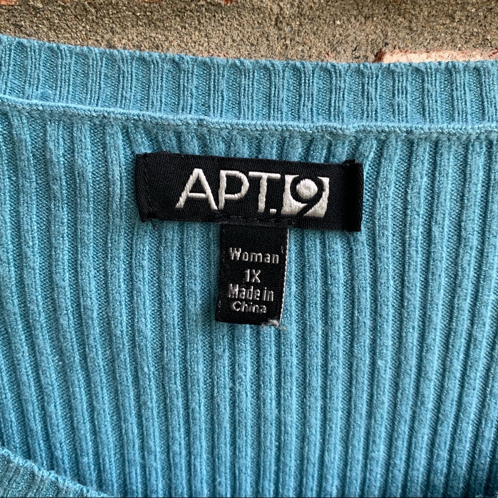 🍒💣 Plus size button down sweater - Picture 4 of 4